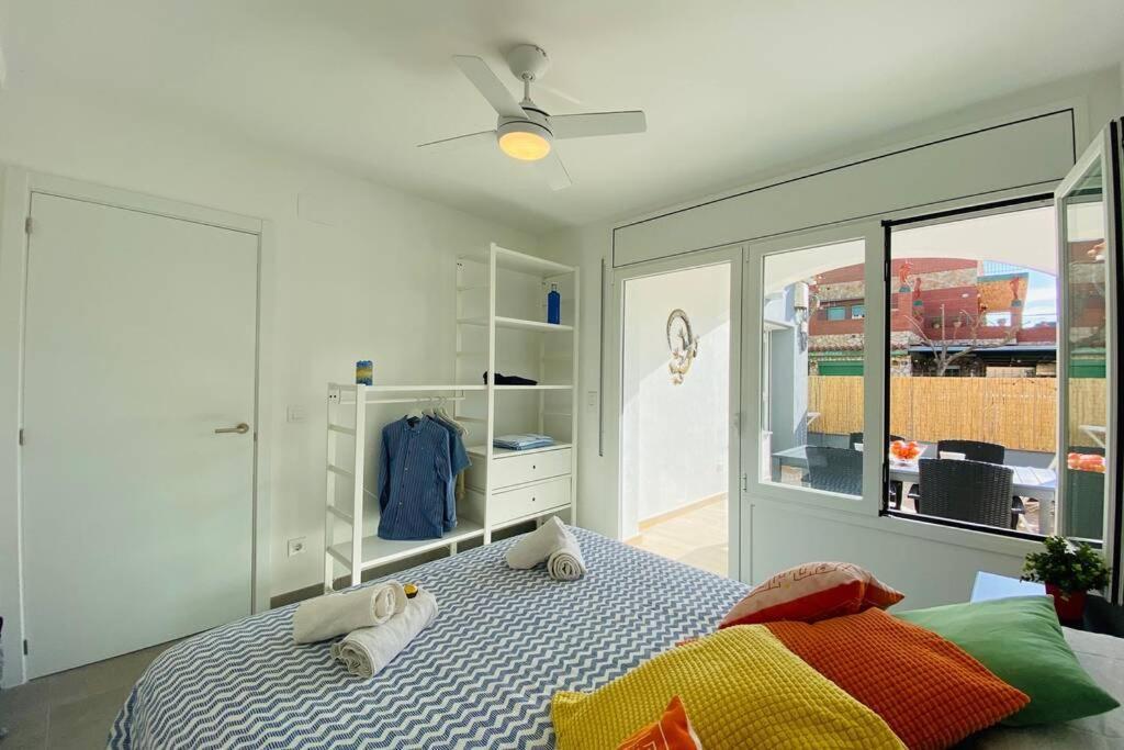 70 M2, Apartamento Cerca De La Playa, Apto Minusvalidos. Roses Exterior photo