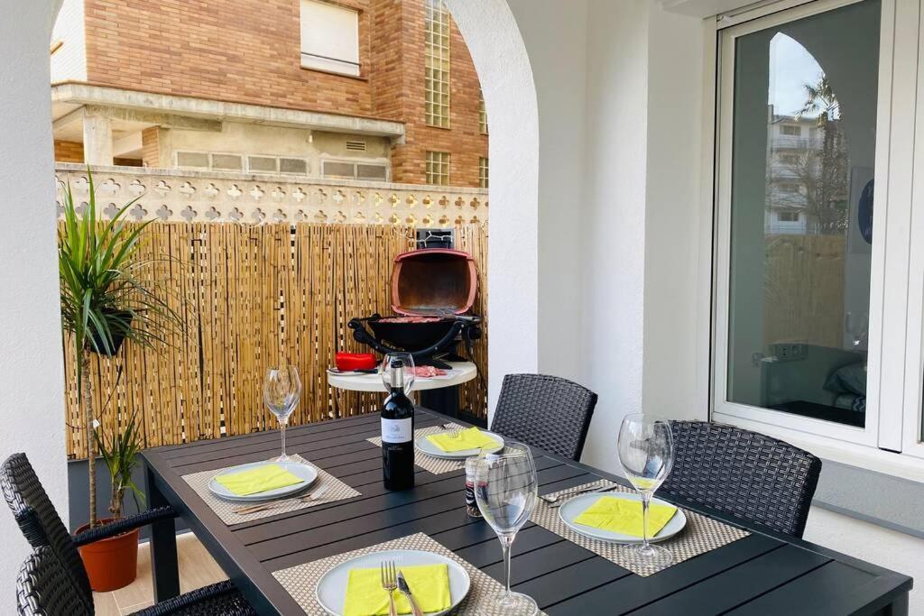 70 M2, Apartamento Cerca De La Playa, Apto Minusvalidos. Roses Exterior photo